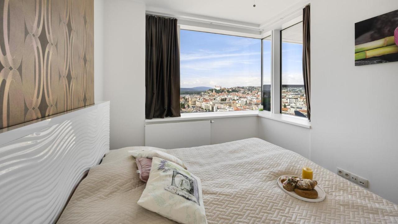 Panorama - Sunset And Castle View, 22Nd Floor, Garage, Ac Διαμέρισμα Μπρατισλάβα Εξωτερικό φωτογραφία